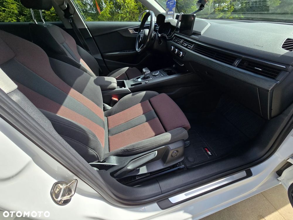 Audi A4 Avant 2.0 TDI S tronic - 13