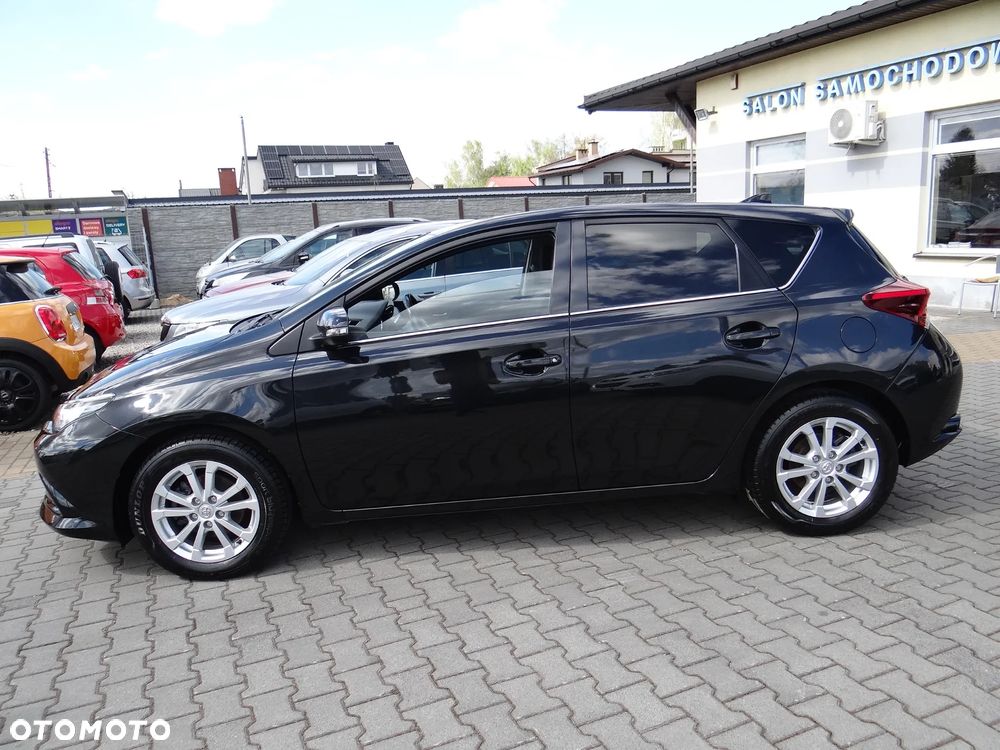 Toyota Auris 1.2 Turbo Team Deutschland - 7