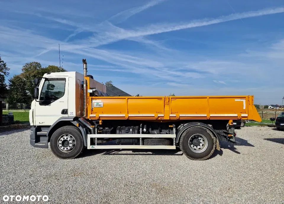 DAF LF 320 FA Day Cab 4x2 - 4