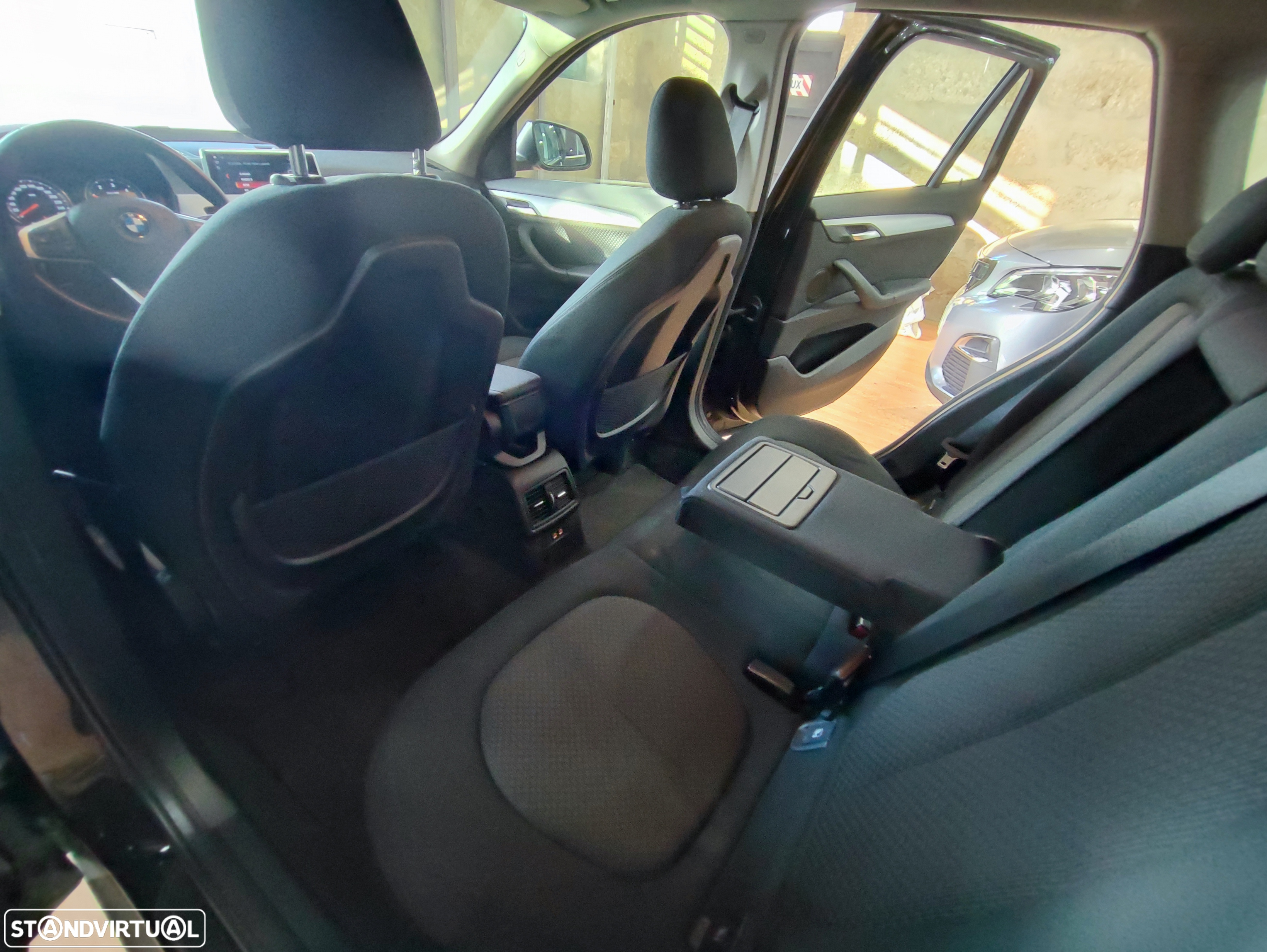 BMW X1 16 d sDrive Advantage - 12