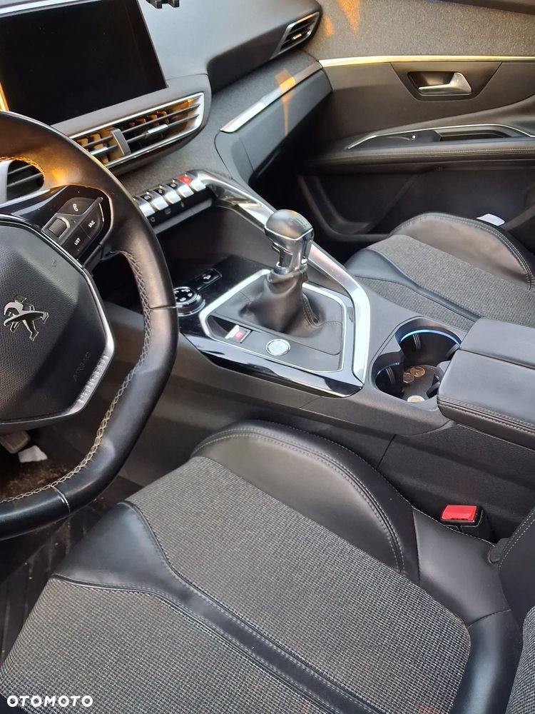 Peugeot 3008 HDi FAP 150 Platinum - 12