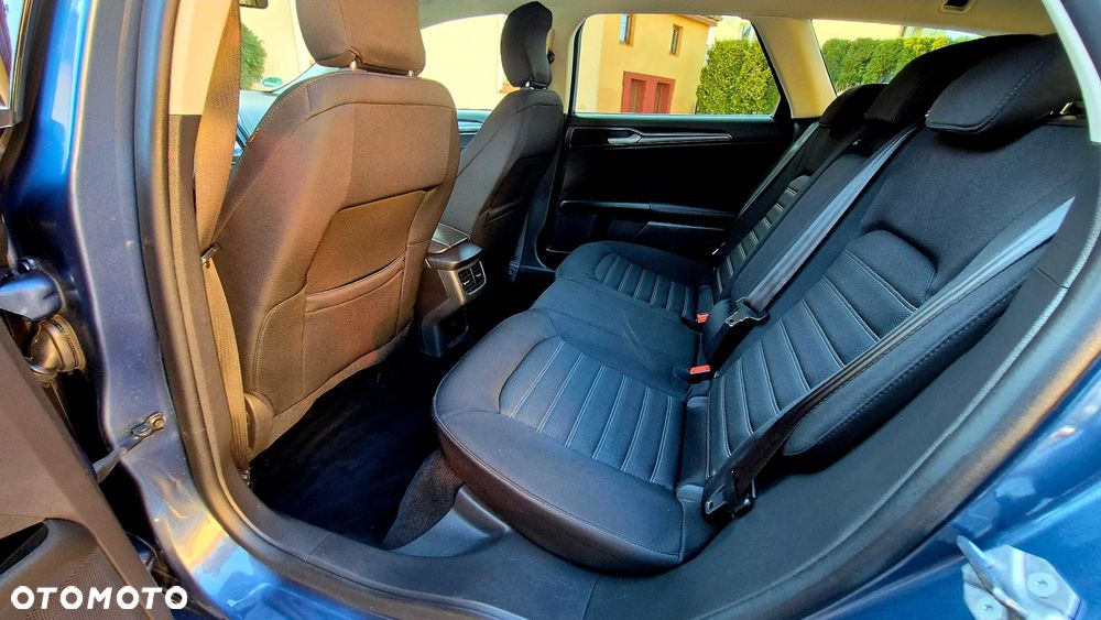 Ford Mondeo 2.0 EcoBlue Titanium - 24