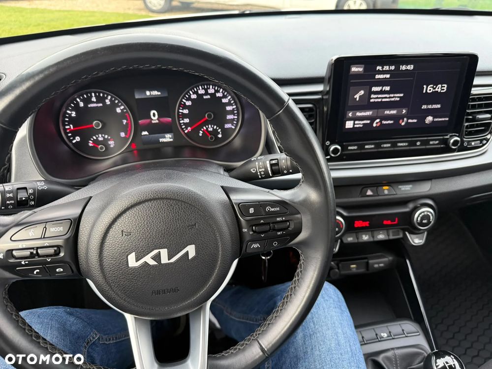 Kia Rio 1.2 M - 10