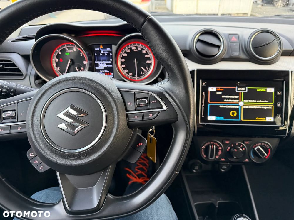 Suzuki Swift 1.2 Dualjet SHVS Premium Plus - 12