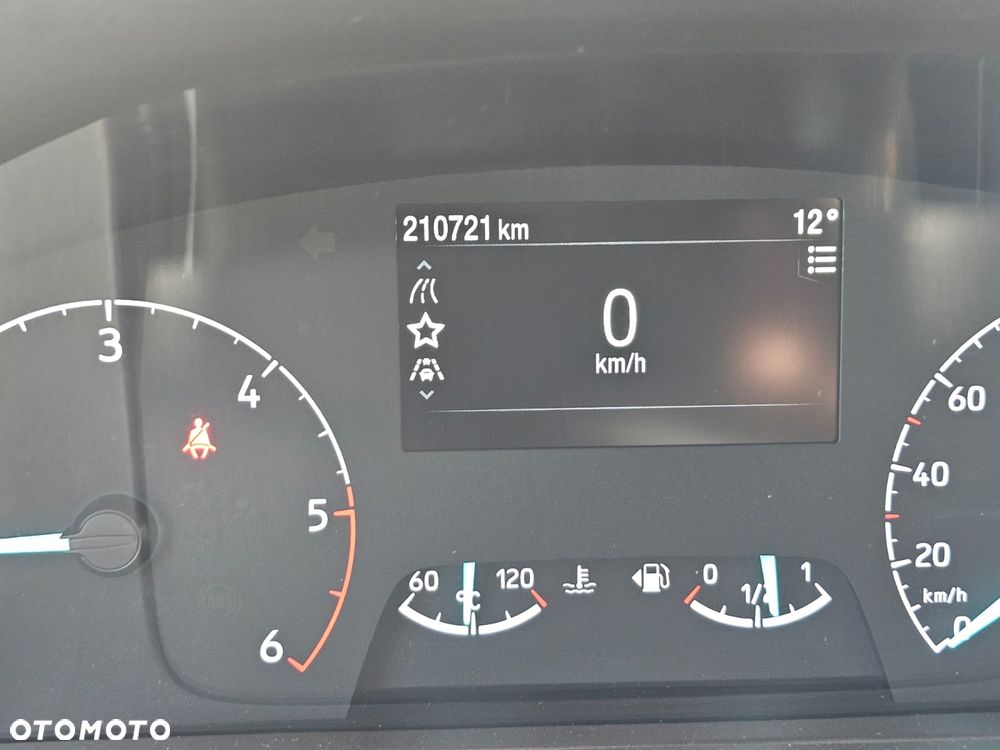 Ford CUSTOM SPORT - 3