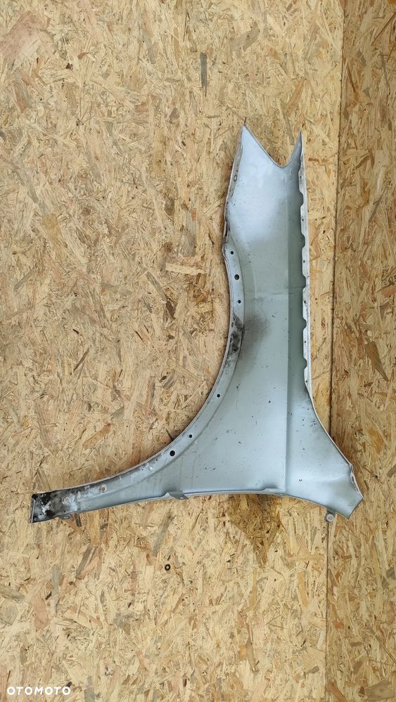 Błotnik prawy Audi Q3 11-18 rok - 2