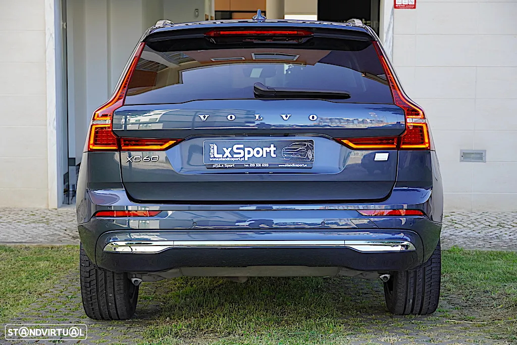 Volvo XC 60 2.0 T8 PHEV Plus Bright AWD - 12