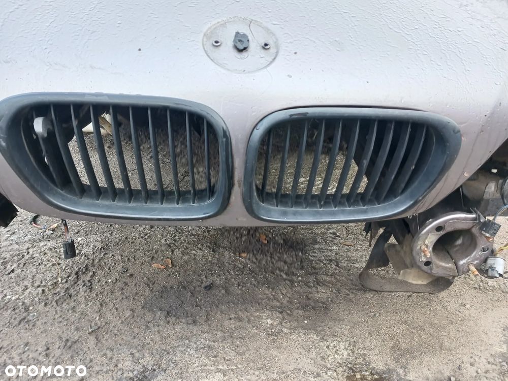 BMW 5 E39 Lift polift FL grill kratki maski NERKI przód czarne - 1