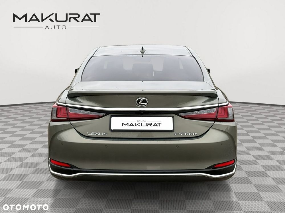 Lexus ES - 6