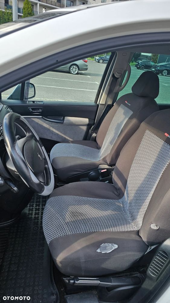 Peugeot 807 - 17