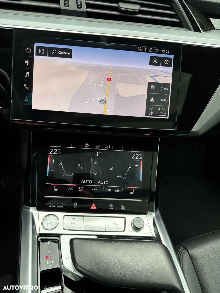 Audi e-tron - 12