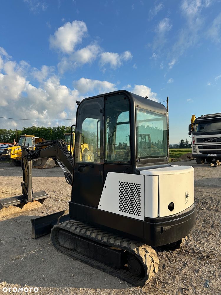 Bobcat EX120 - 3