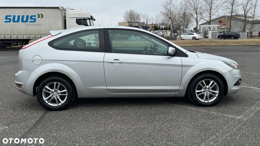 Ford Focus 1.6 16V Style+ - 8