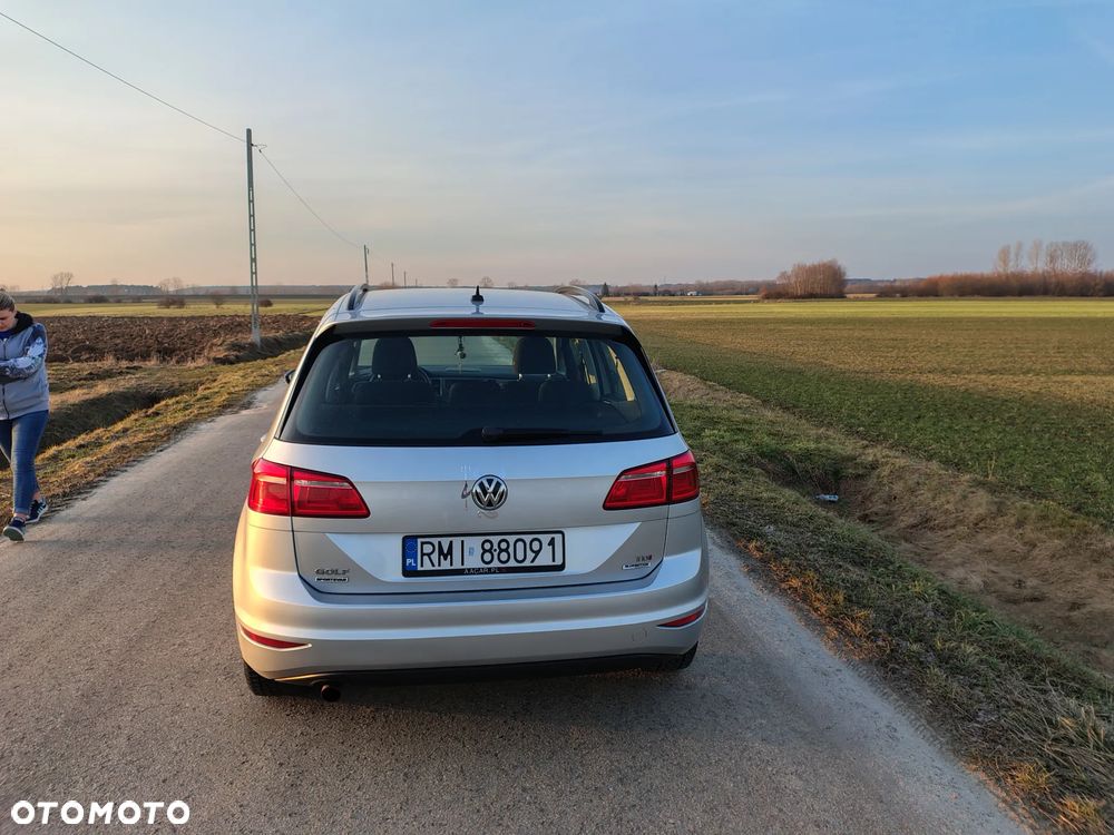 Volkswagen Golf 1.6 TDI BlueMotion Comfortline - 2