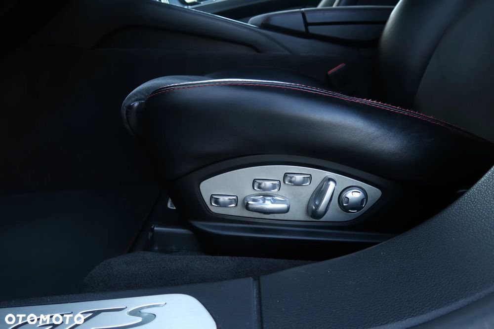 Porsche Panamera GTS - 34