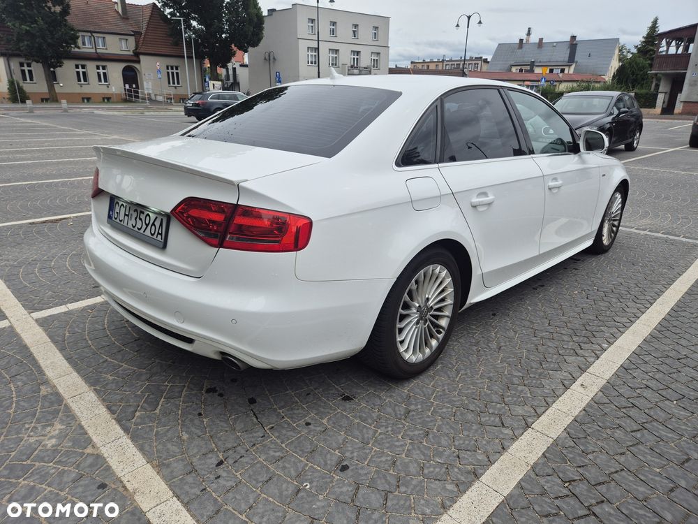 Audi A4 Limousine - 4