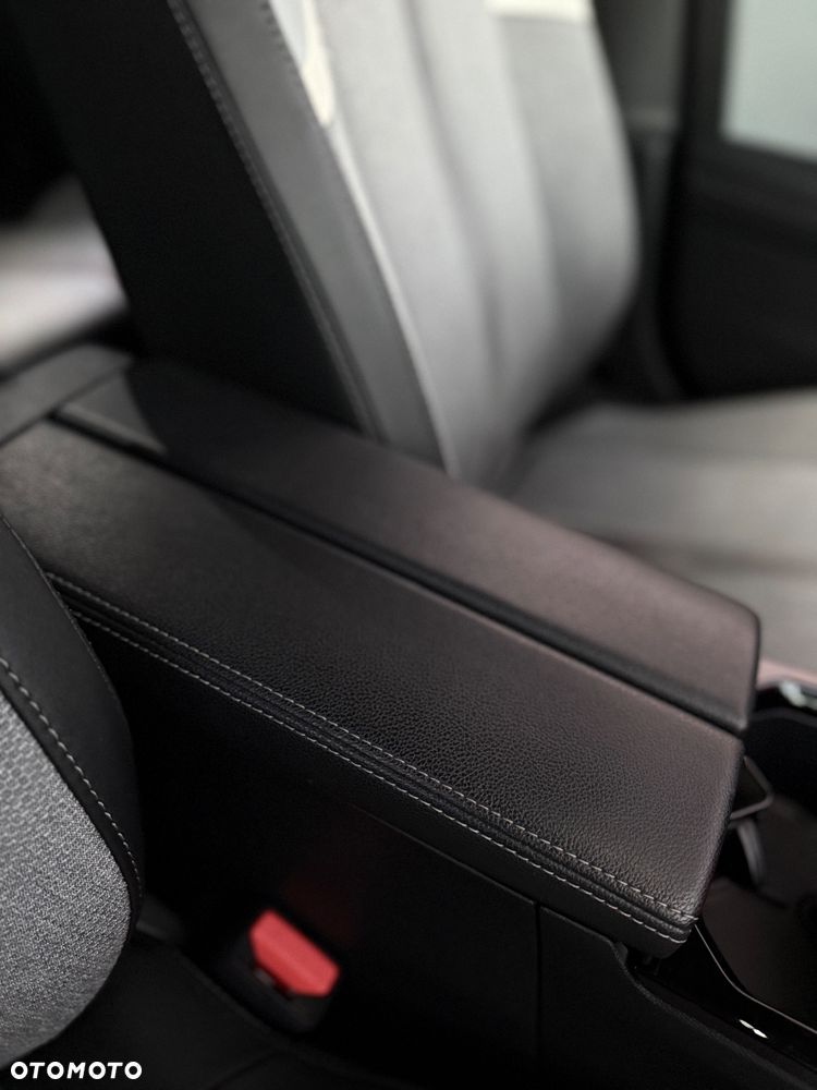 Opel Astra 1.2 T Elegance S&S - 12