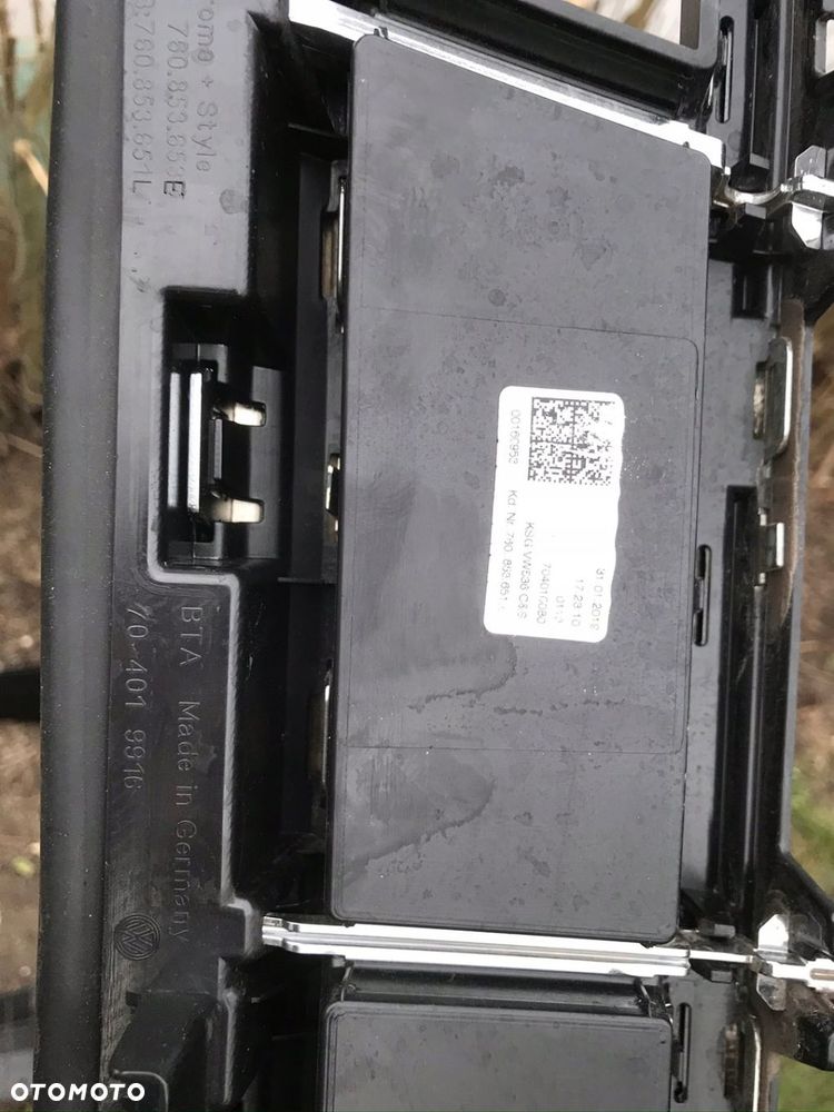 VW TOUAREG III GRILL ATRAPA 760583653E - 2