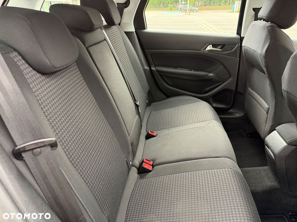 Peugeot 308 1.5 BlueHDi Allure S&S EAT6 - 19
