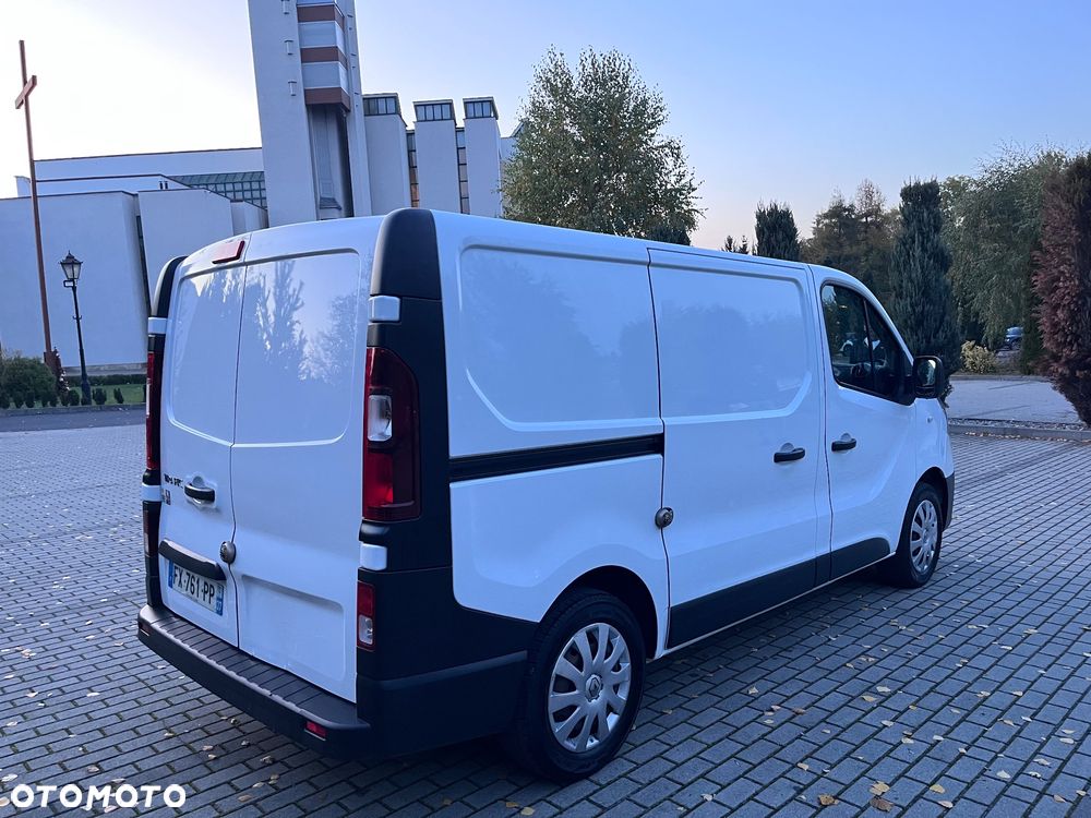 Renault Trafic - 22