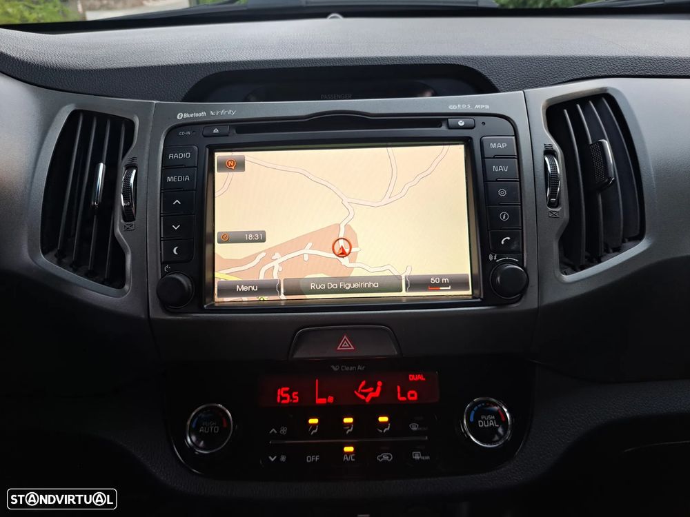 Kia Sportage 1.7 CRDI 2WD Vision - 28
