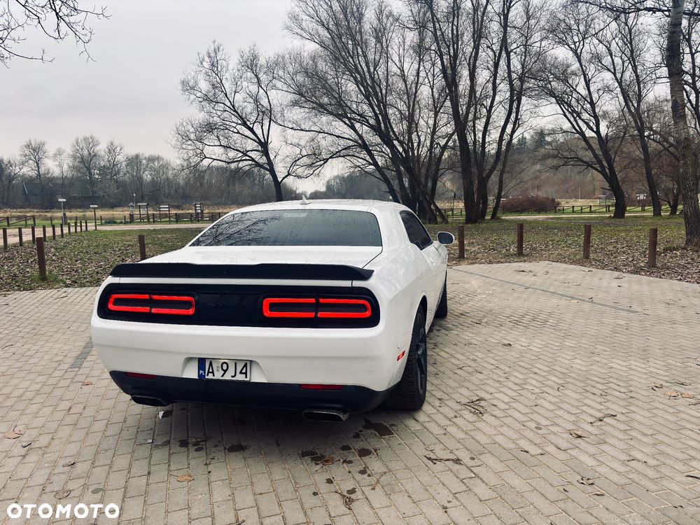 Dodge Challenger 5.7 R/T - 14