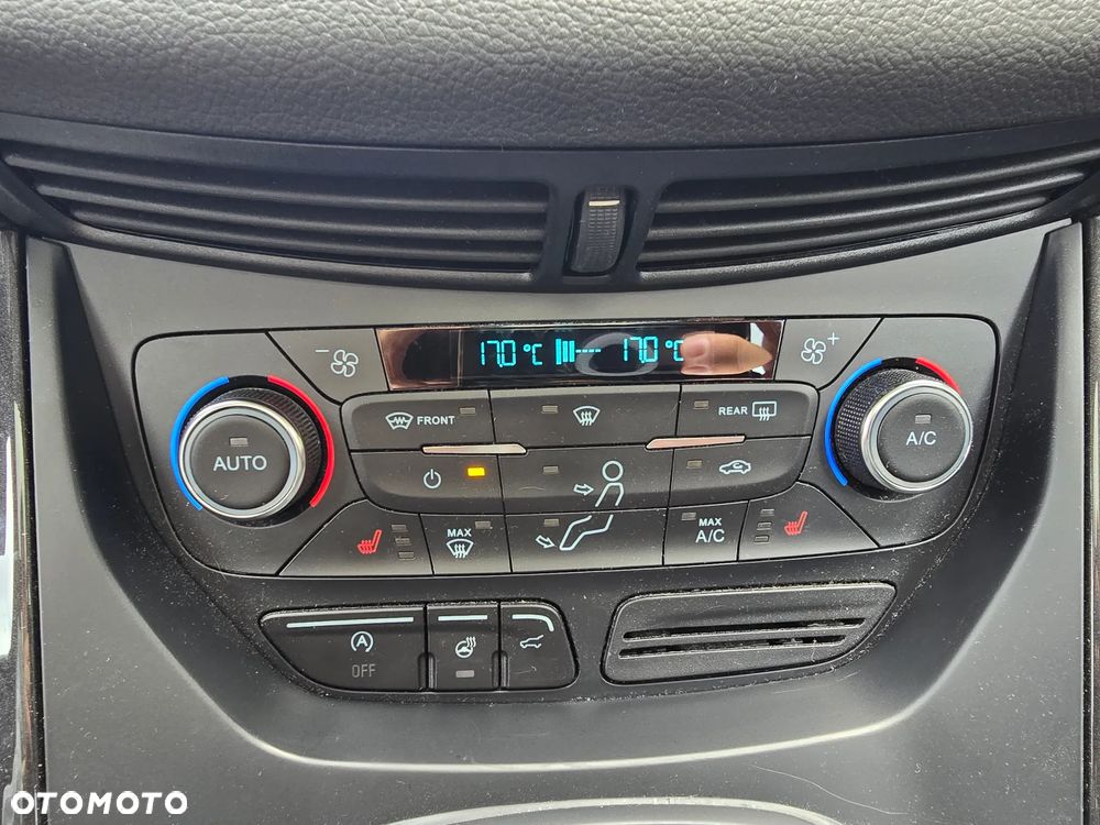 Ford Kuga 2.0 TDCi 4x4 Titanium - 22