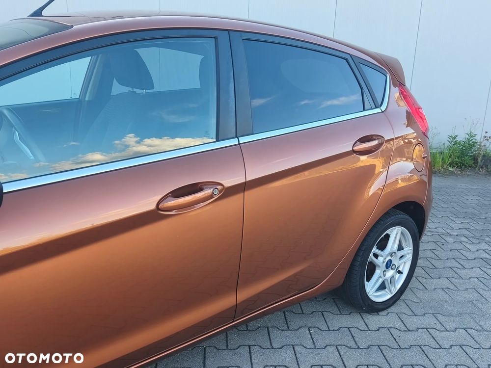 Ford Fiesta 1.0 EcoBoost Titanium - 11
