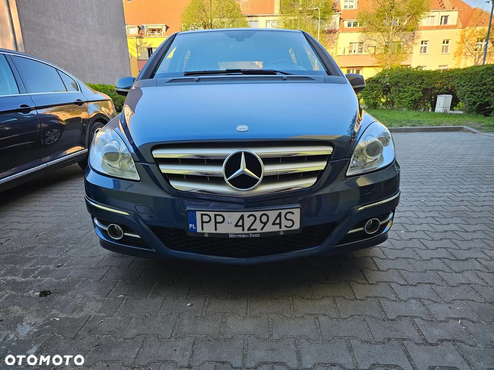 Mercedes-Benz Klasa B 180 CDI DPF Special Edition - 27