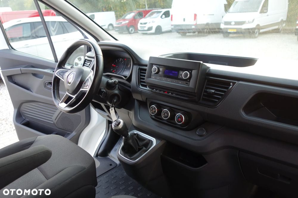 Renault Trafic Long Nowy Model 2.0 Dci 130 KM Klima Kamera Alu - 22