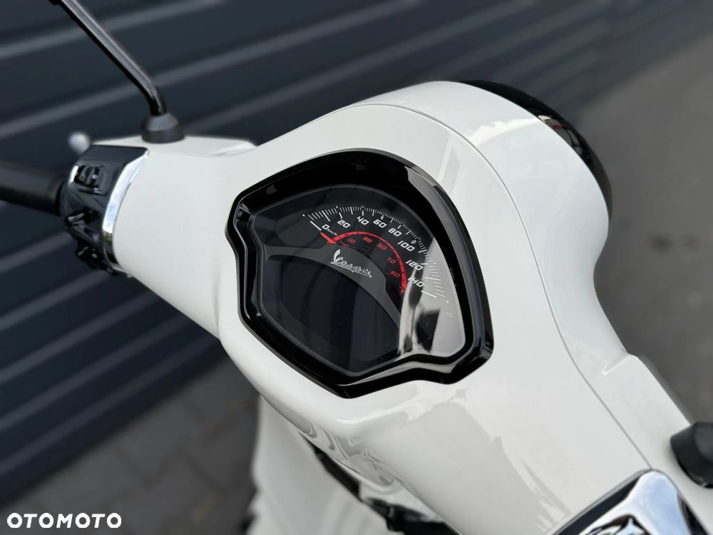 Vespa GTS - 7