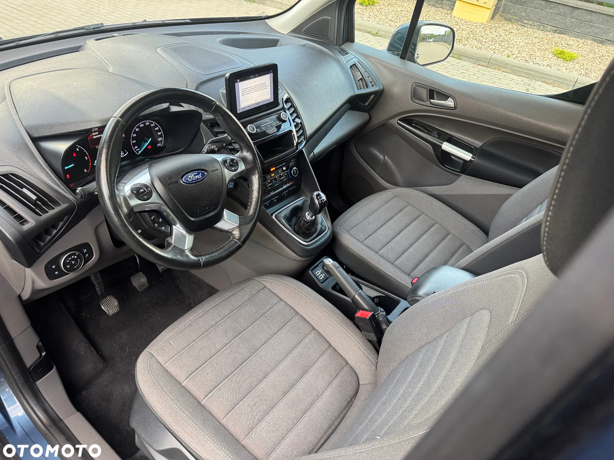 Ford Tourneo Connect 1.5 EcoBlue Start-Stop Titanium - 14