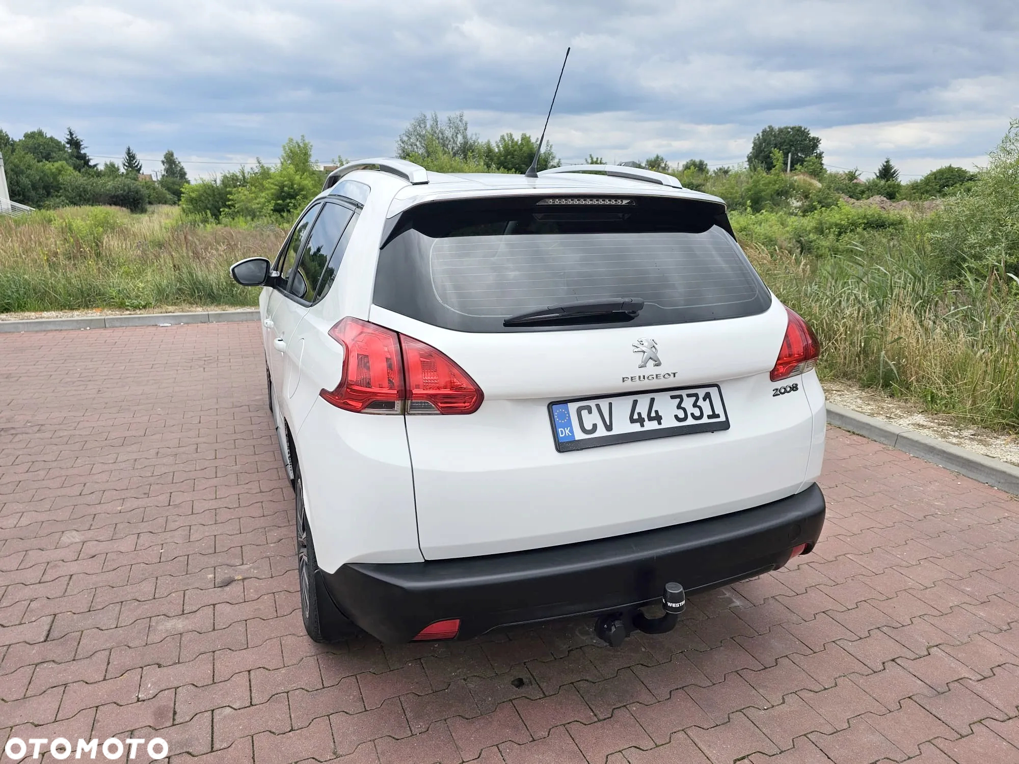 Peugeot 2008 - 13
