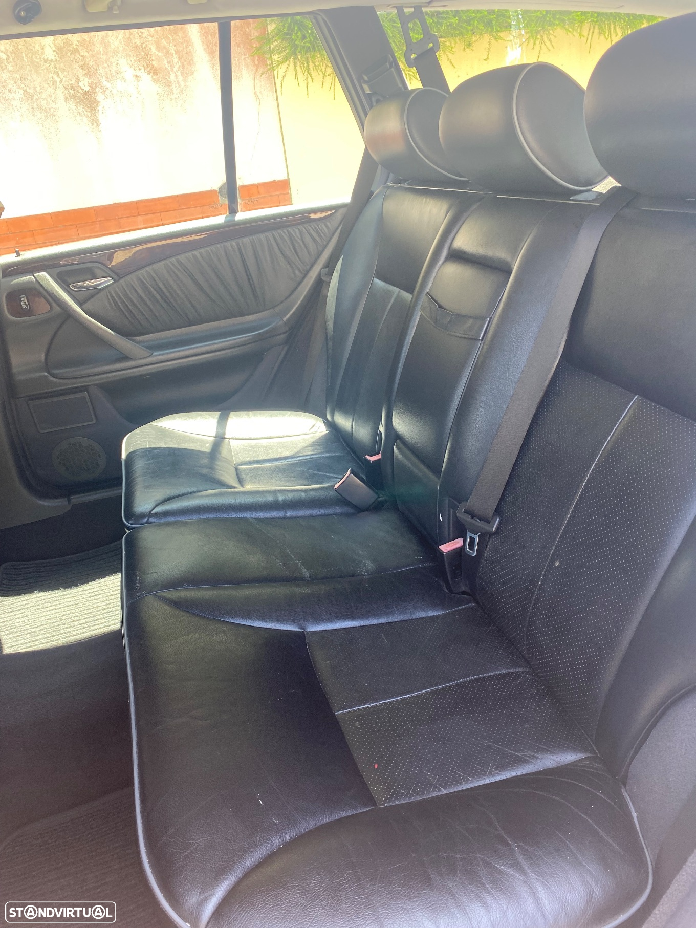 Mercedes-Benz E 320 - 17