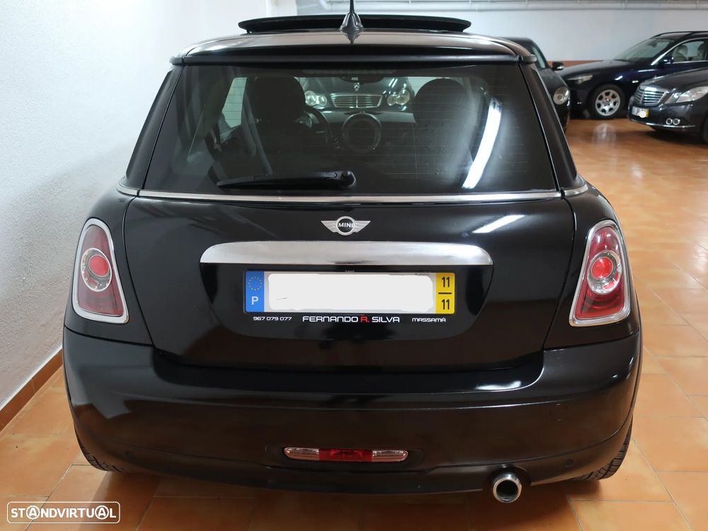 MINI 3 Portas Cooper D - 31