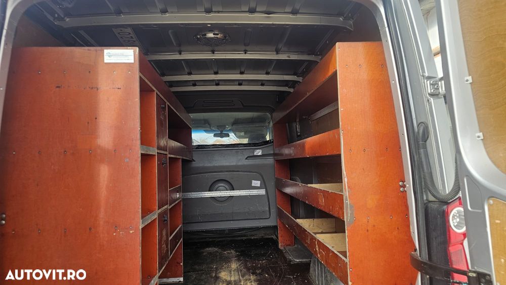 Volkswagen Crafter - 5