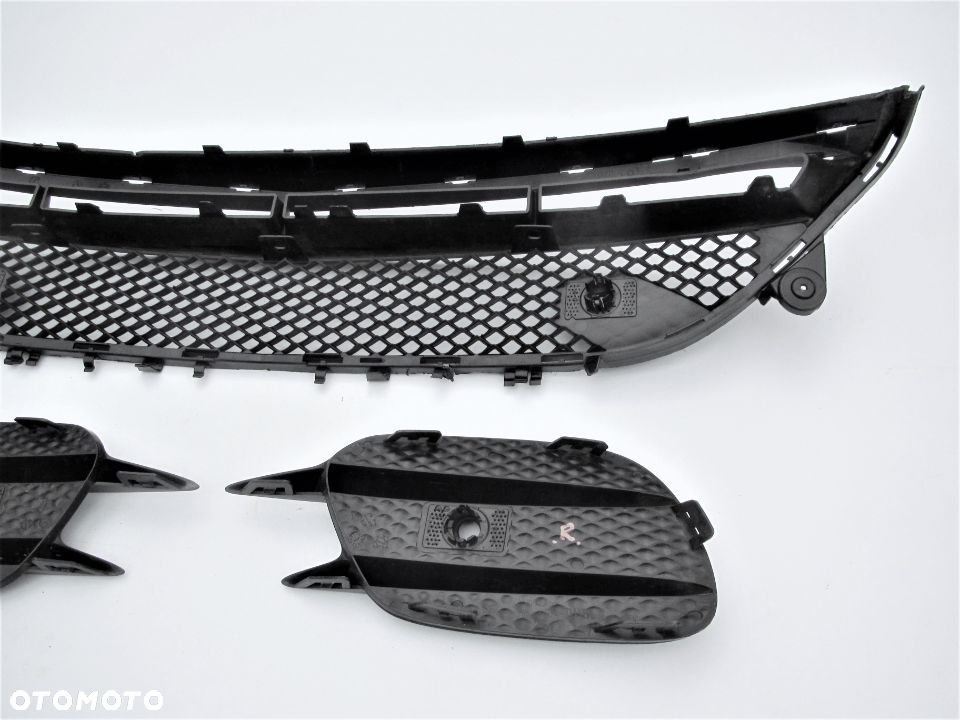 MERCEDES W213 AMG kratka zaślepka zderzak A213 OE - 16