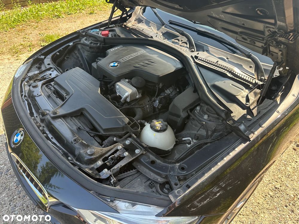 BMW Seria 3 328i Sport-Aut Sport Line - 21