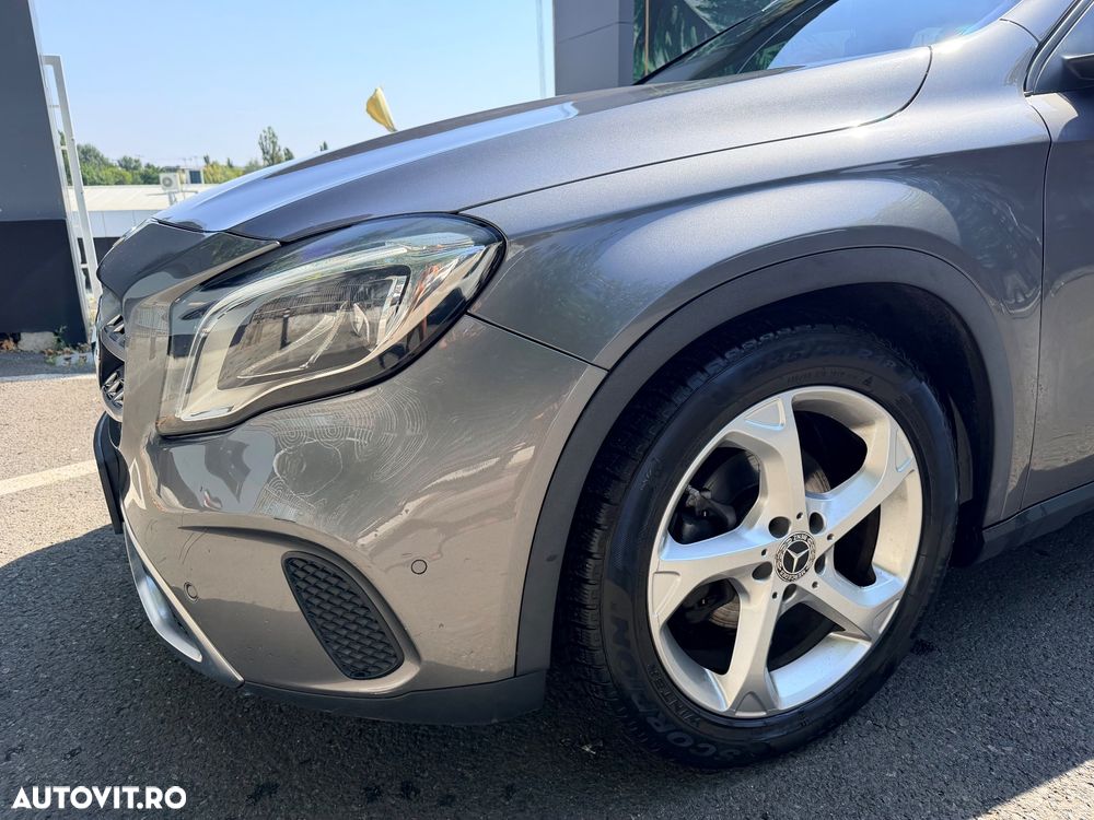 Mercedes-Benz GLA - 8