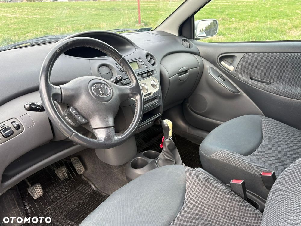Toyota Yaris 1.3 Luna - 8