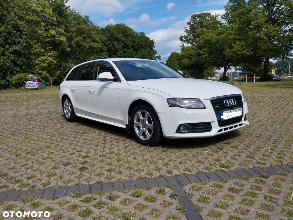 Audi A4 ver-avant-3-0-tdi-dpf-quattro-s-line-sportpaket-plus- - 19