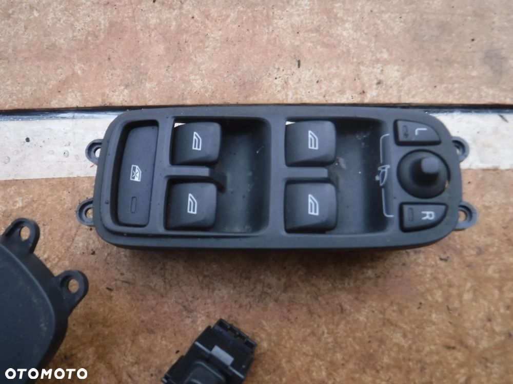 Volvo S60 II V60 przelacznik wlacznik panel szyb 31334346 - 1