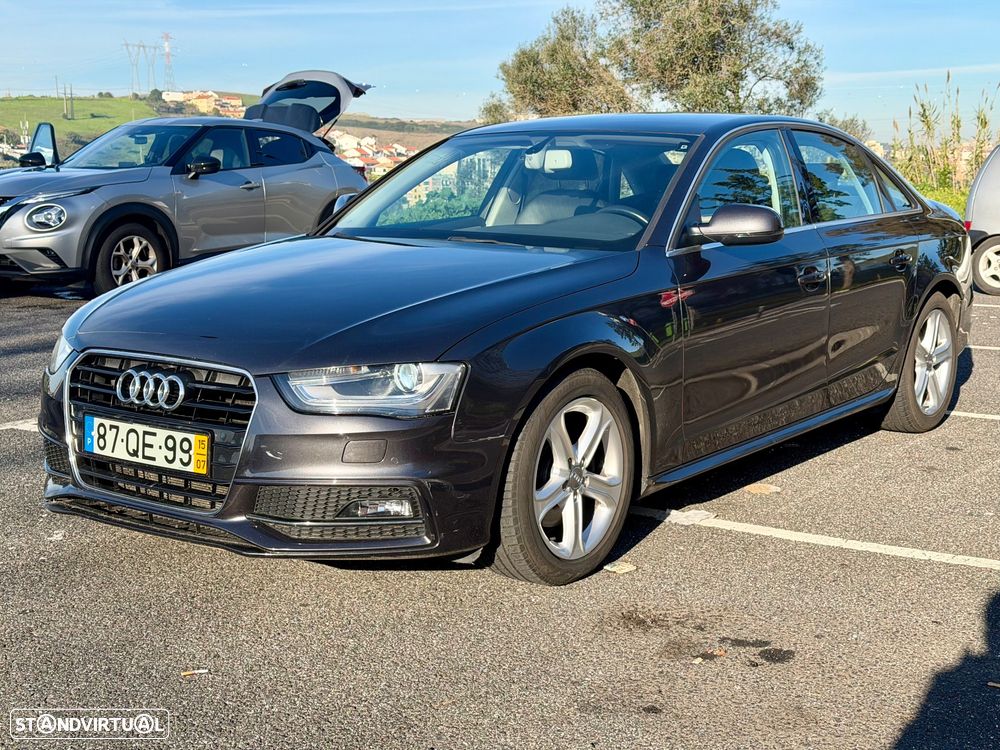 Audi A4 2.0 TDI S-line - 1