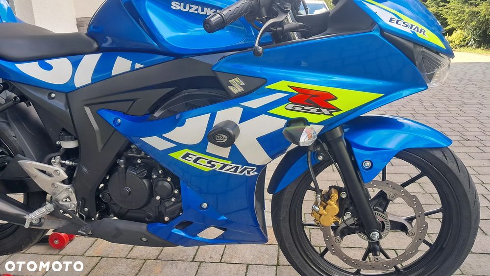 Suzuki GSX-R - 10