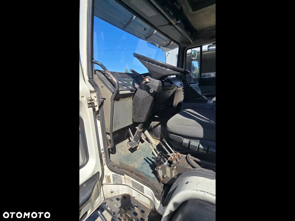 Volvo FL6 - 12