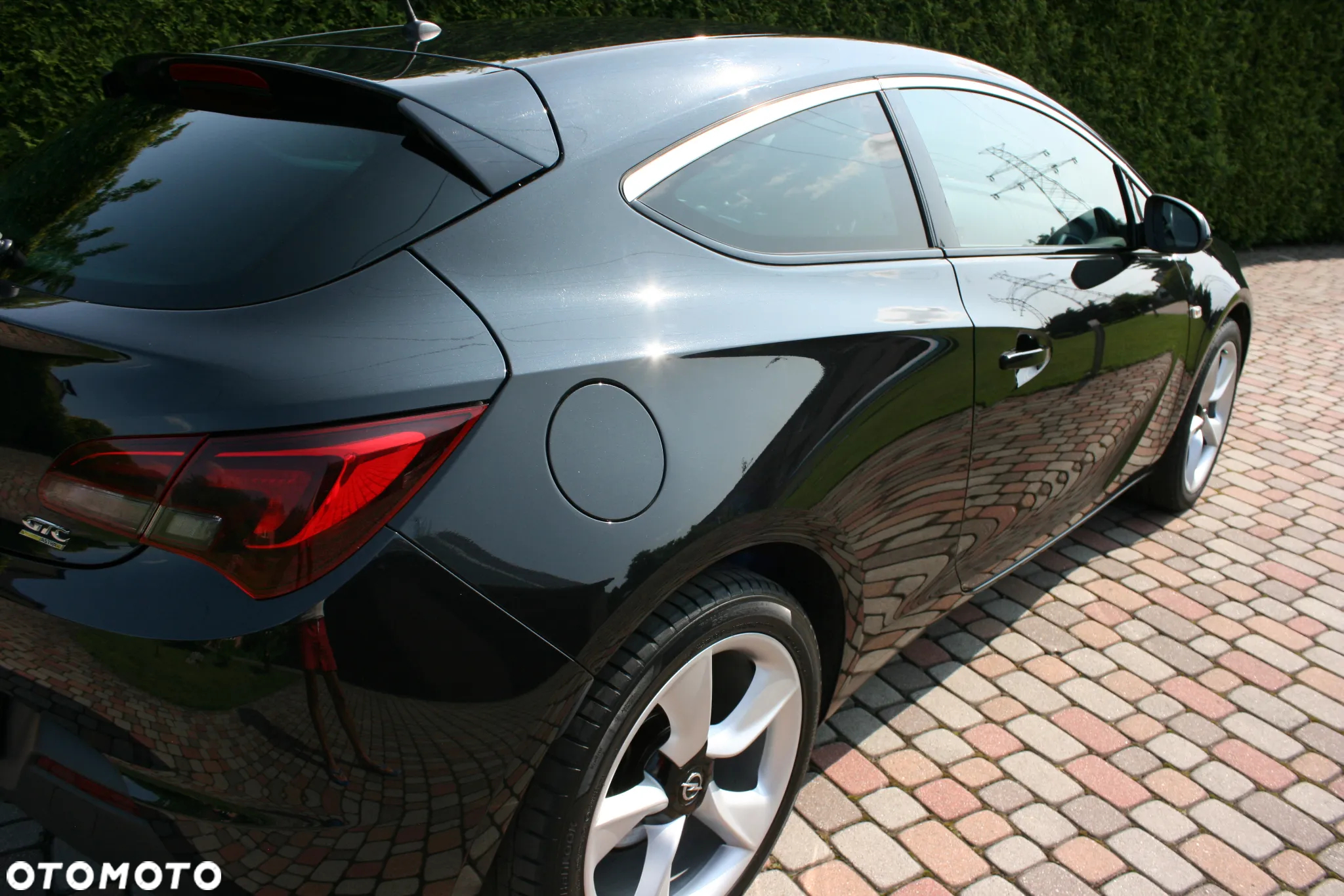 Opel Astra IV GTC 1.4 T Sport - 19