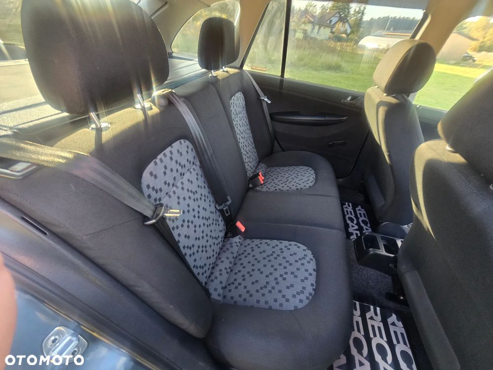 Skoda Fabia - 20