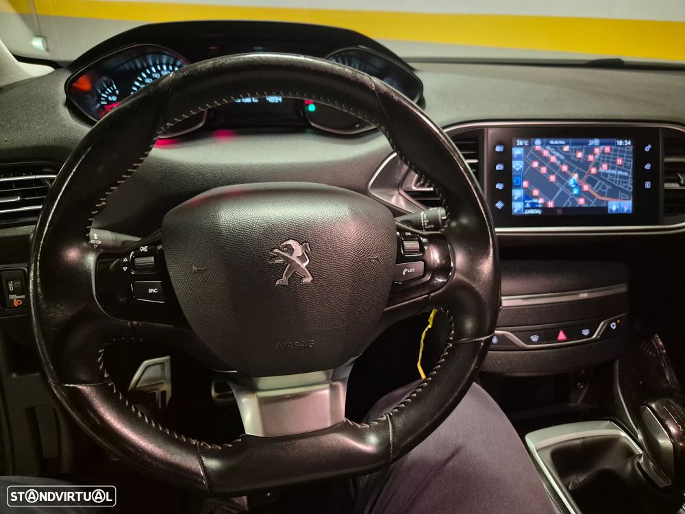 Peugeot 308 SW 1.6 BlueHDi Style - 26