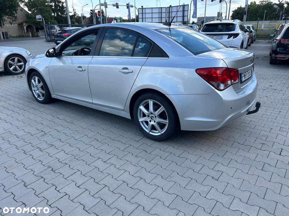Chevrolet Cruze 2.0 D LT - 8
