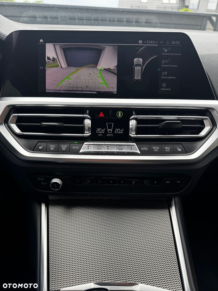 BMW Seria 3 330e xDrive M Sport - 19